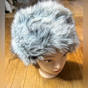 Chic Gray Faux Fur Hat